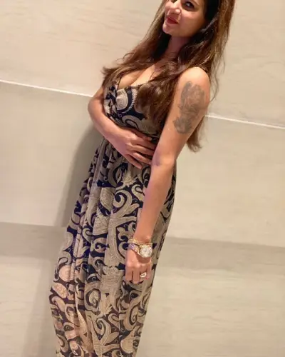 Talaja Escort